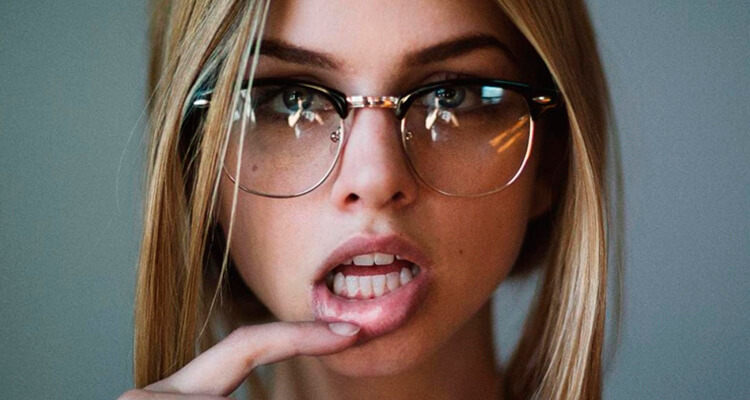 Girls With Glasses 34 Photos Badchix Magazine